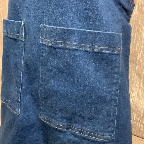 Denim Jean Apron with Pockets Tie Back and at the Neck - Picture 8 of 14